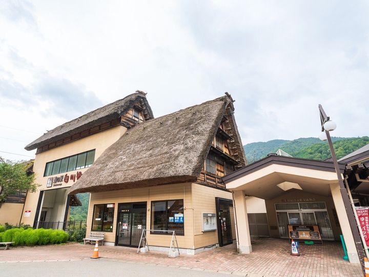 All About ニュース編集部は、全国10～70代の男女250人を対象に「道の駅」に関する独自のアンケート調査を実施。グルメが魅力的だと思う「岐阜県の道の駅」ランキングで1位に選ばれたのは？