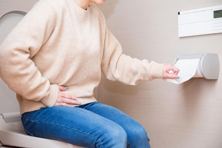 外出中、急に生理が来たらどう対処する……？