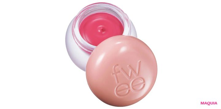 ペールピンクのリップ＆チークコスメにおすすめのメイク fwee リップアンドチーク ブラーリープリンポット ND02