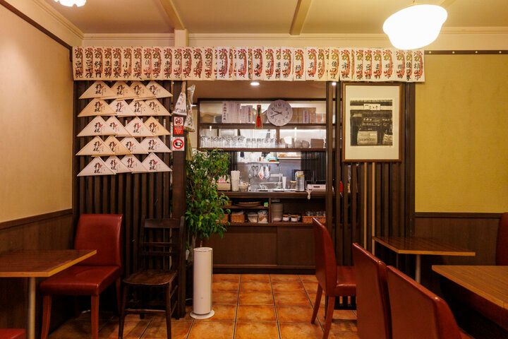 京都・祇園で愛されるレトロ喫茶「切り通し進々堂」で、心華やぐひとときを♪