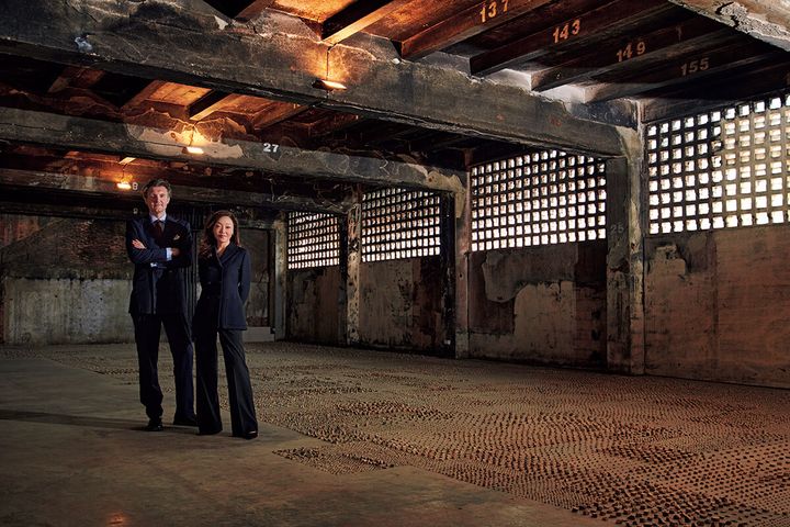 バンコク〈バンコク・クンストハレ〉ステファノ、マリア