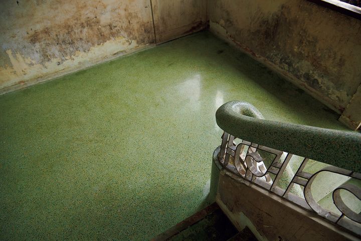 ニコラス・アマート インスタレーション作品