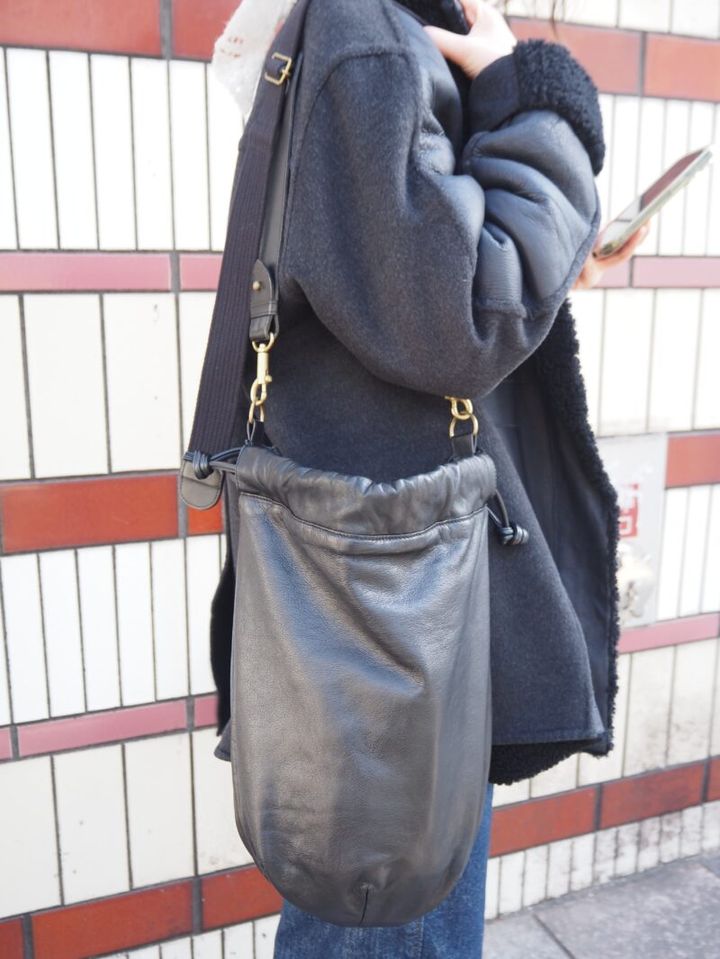 ショルダーバッグ