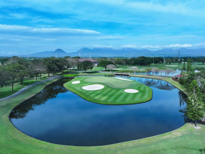 成田から4時間半！南国穴場のゴルフリゾートでコンペ開催！