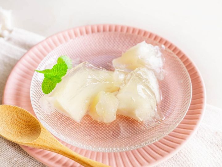 All About ニュース編集部が全国250人を対象に実施した「お土産に関するアンケート」の調査結果から、もらったらうれしい「鳥取県のお土産」ランキングを発表！ 2位「鳥取二十世紀梨ゼリー」を抑えた1位は？ ※画像はイメージです