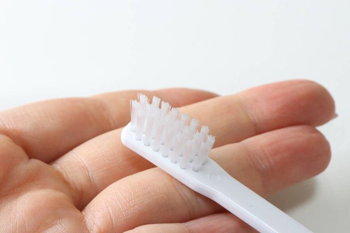 セリア折りたたみ歯ブラシコンパクト