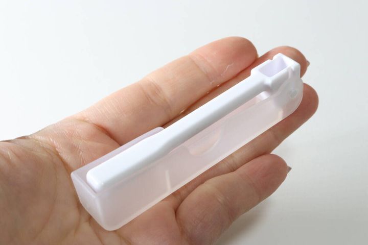 セリア折りたたみ歯ブラシシンプル