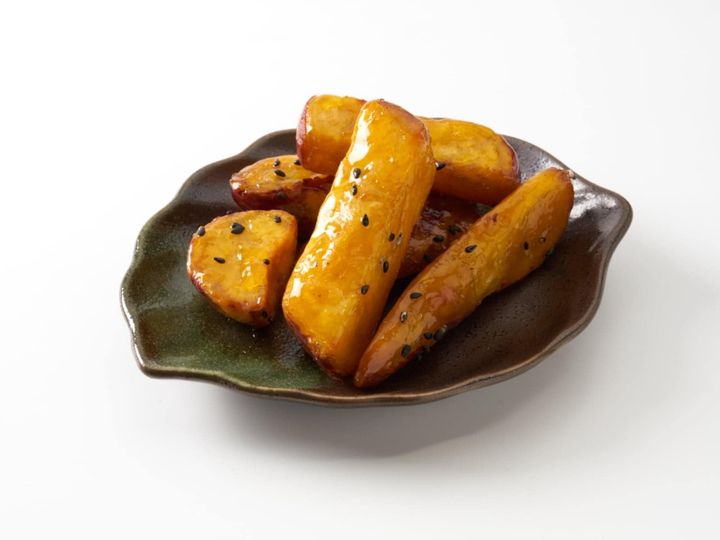 All About ニュース編集部が全国250人を対象に実施した「お土産に関するアンケート」の調査結果から、もらったらうれしい「徳島県のお土産」ランキングを発表！ 2位「なると金時 芋棒」を抑えた1位は？ ※画像はイメージです