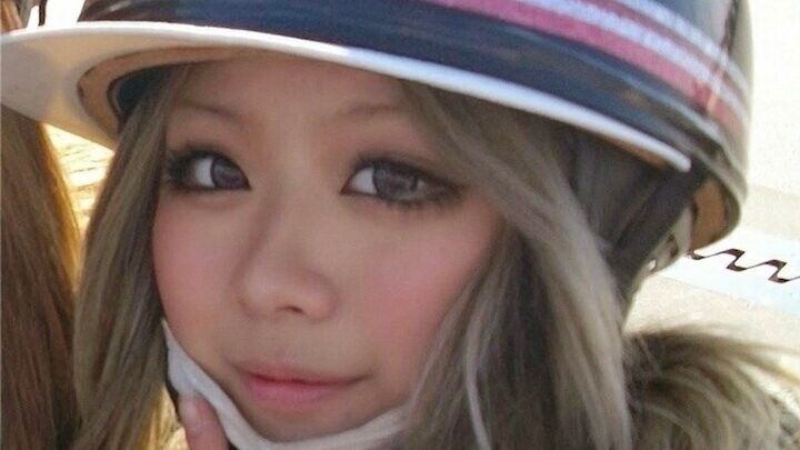 【写真・画像】元カレは暴走族総長 ラウンドガールの“元ヤン”時代の姿にスタジオ騒然「ゴリゴリだ」 1枚目