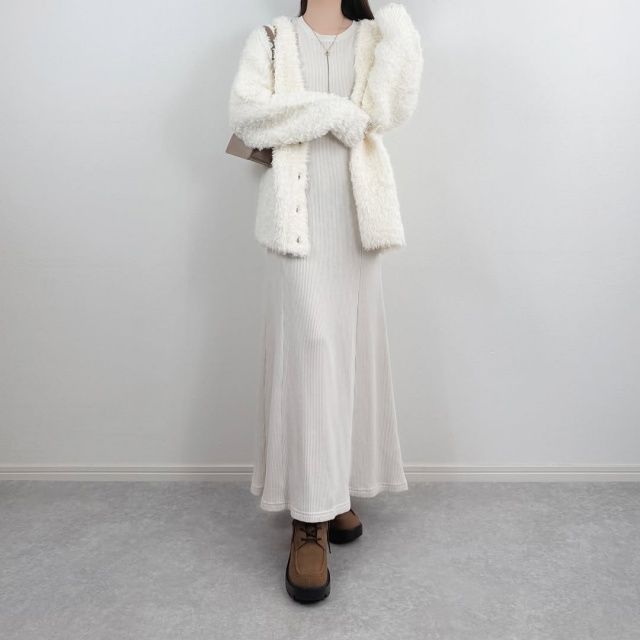 GU「ボリュームソールレースアップブーツ」