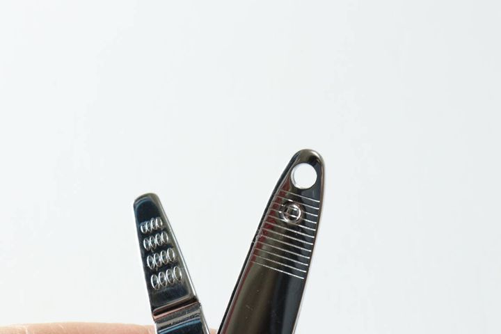 ダイソーの爪切り（E）の持ち手部分