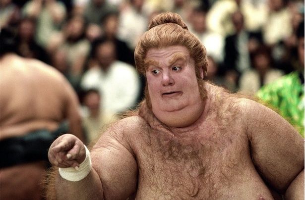 特殊メイクで太っちょになった(『オースティン・パワーズ ゴールドメンバー』) [c] New Line/courtesy Everett Collection