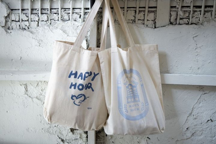 トートバッグ 各1800円