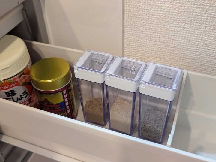 ダイソー 上から見えるスパイスボトル 使用例