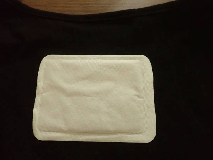 DAISO(ダイソー)：ほんわか低温カイロ貼るミニ5個入り