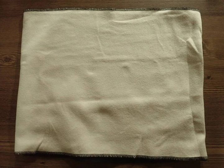 DAISO(ダイソー)：腹巻(リバーシブル、薄手、吸湿発熱加工)