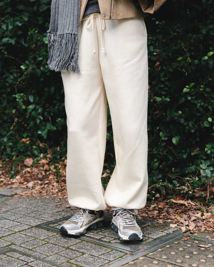 ハイセンスな“スウェットパンツ”ルック5選。冬も春も大活躍間違いなし！【TOKYO SNAP】