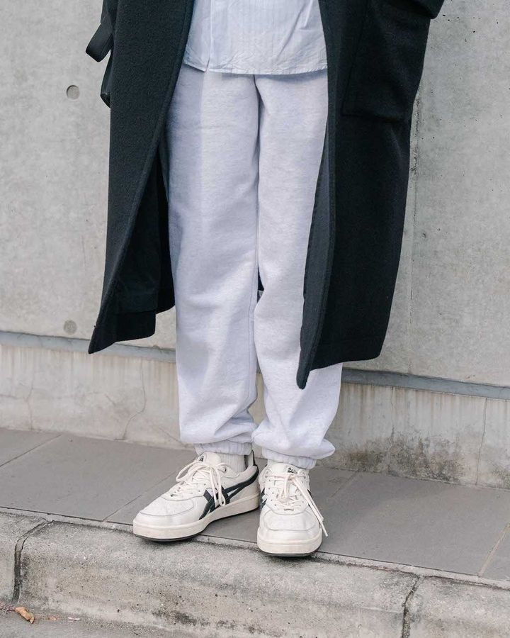 ハイセンスな“スウェットパンツ”ルック5選。冬も春も大活躍間違いなし！【TOKYO SNAP】