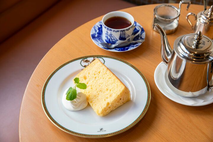 横浜マダムが足しげく通う紅茶の専門店「サンドグラス元町店」へ