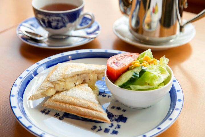 横浜マダムが足しげく通う紅茶の専門店「サンドグラス元町店」へ