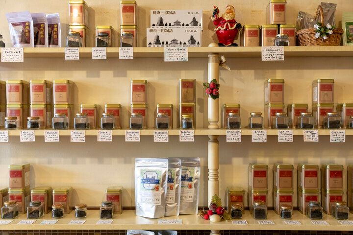 横浜マダムが足しげく通う紅茶の専門店「サンドグラス元町店」へ
