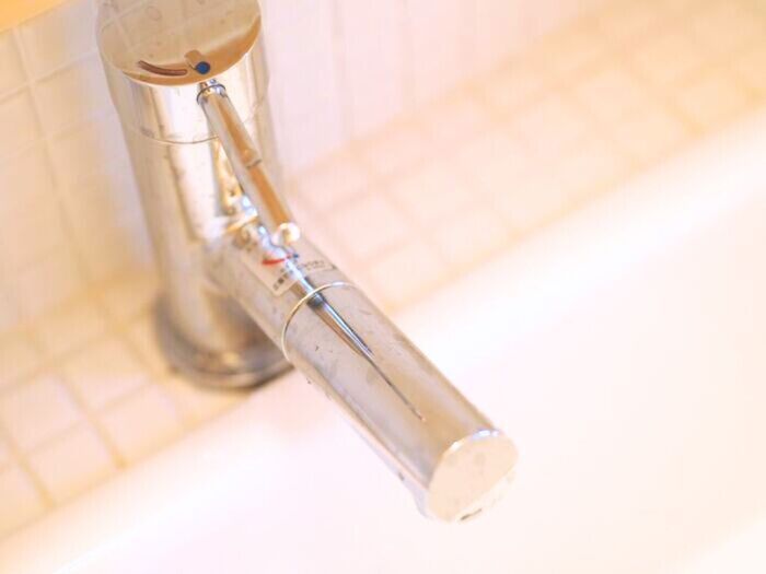 実は万能！『ベビーオイル』は保湿するだけじゃないんです。知っておいてソンなしですよ♪