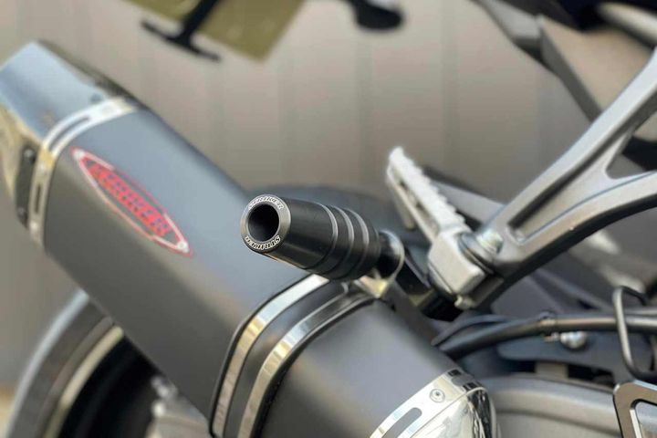 【サイレンサースライダー KAWASAKI Ninja ZX-25R/SE/KRT（～’22）】6050円