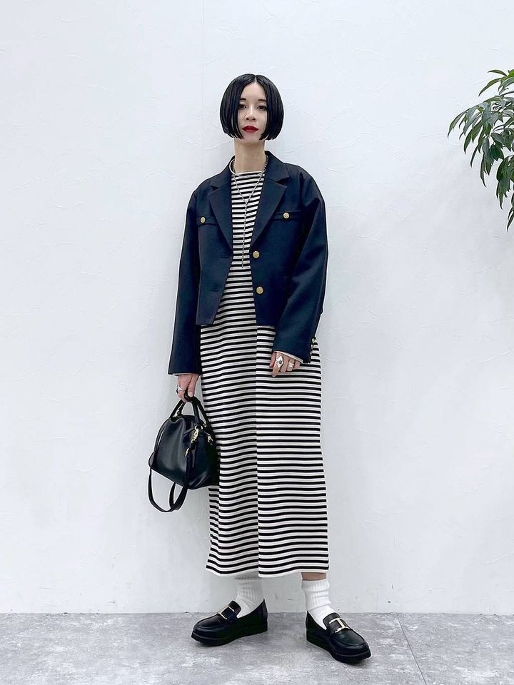 グローバルワークの袖リボンカットワンピース