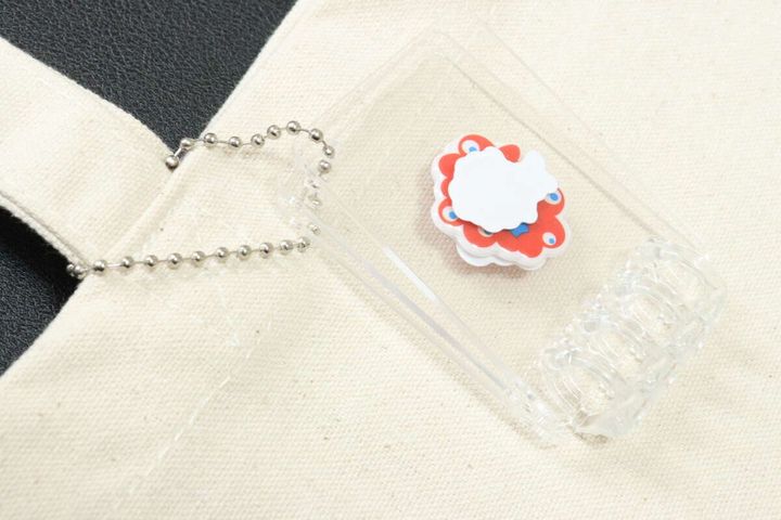 バインダーアルバムキーホルダー ボールチェーン使用