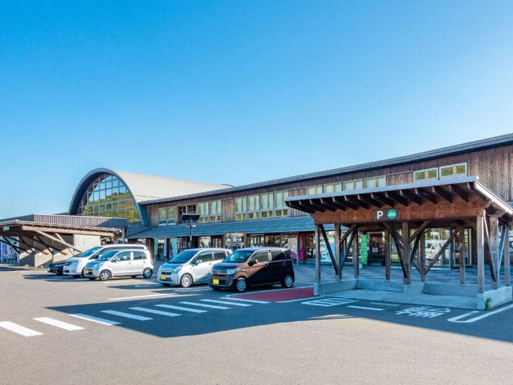 All About ニュース編集部が全国250人を対象に実施した「道の駅に関するアンケート」の調査結果から、グルメが魅力的だと思う「秋田県の道の駅」ランキングを発表！ 2位「ふたつい」を抑えた1位は？