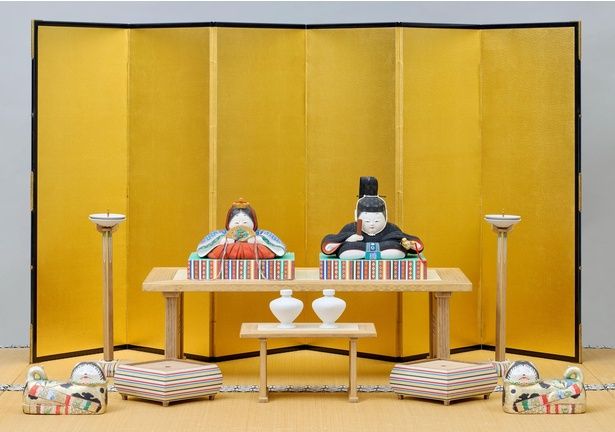 子どものような顔立ちに、柔らかく明るい彩色が施された豊島家の雛人形