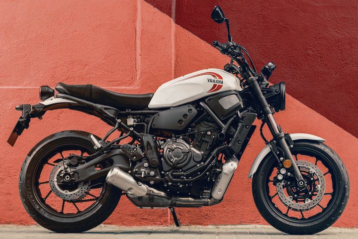 時代に左右されない正統派ヤマハXSR700