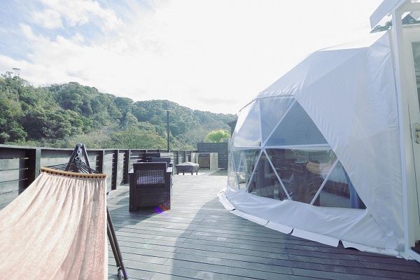 【千葉県館山市】森の静寂に包まれたグランピング施設「SHINON〜森音〜」、期間限定で宿泊費10％OFFに