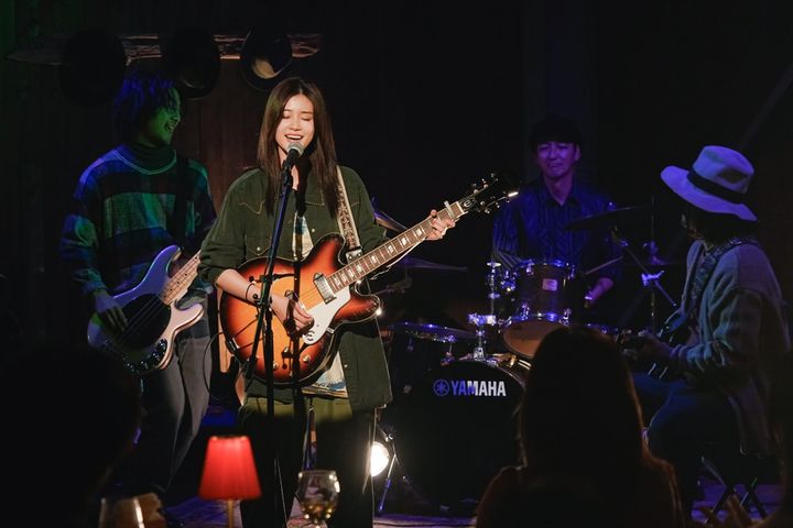 映画『君が最後に遺した歌』場面写真 （C）2026「君が最後に遺した歌」製作委員会 width=