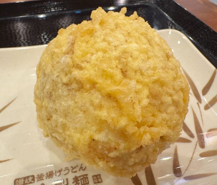 驚異のビッグサイズ！「元気玉おむすび 半熟玉子入り」