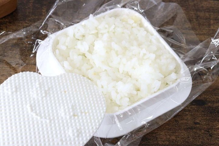 ラップパッカー ごはんを詰める