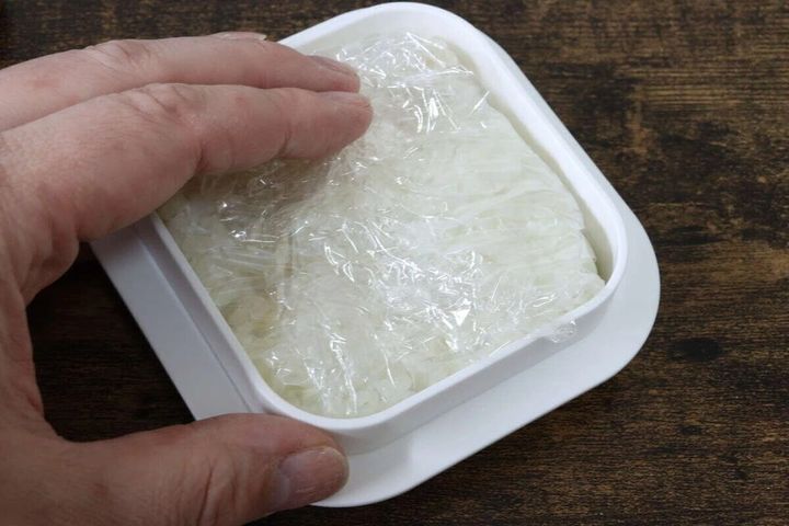 ラップパッカー 押し具で押さえる