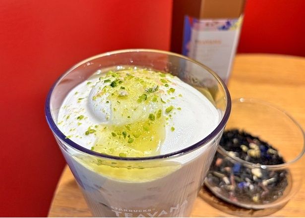 【写真】「ハニーレモンソース」のトッピングがトロリと輝いている