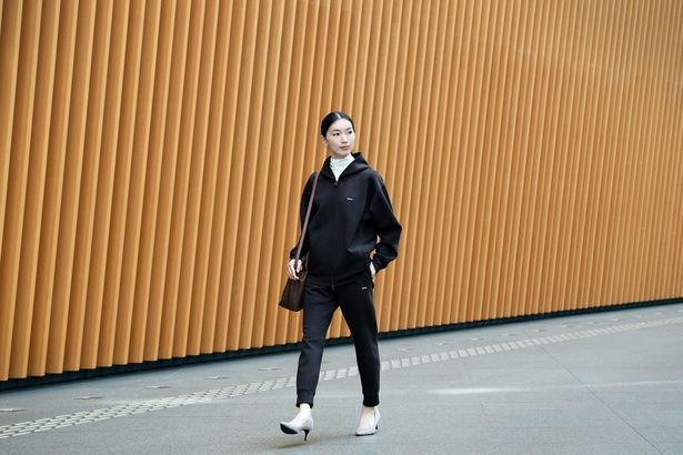 「MIGARU」シリーズの「【テックスウェット】フルジップフーディー 上下セット(フルジップフーディー・ジョガーパンツ)」(3万2890円) TENTIAL