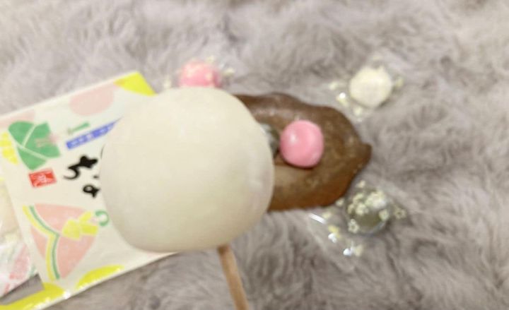 もっちもち3種類が最高に幸せ【カルディ】ひな祭りで定番の「菱餅」をイメージした可愛らしいお菓子