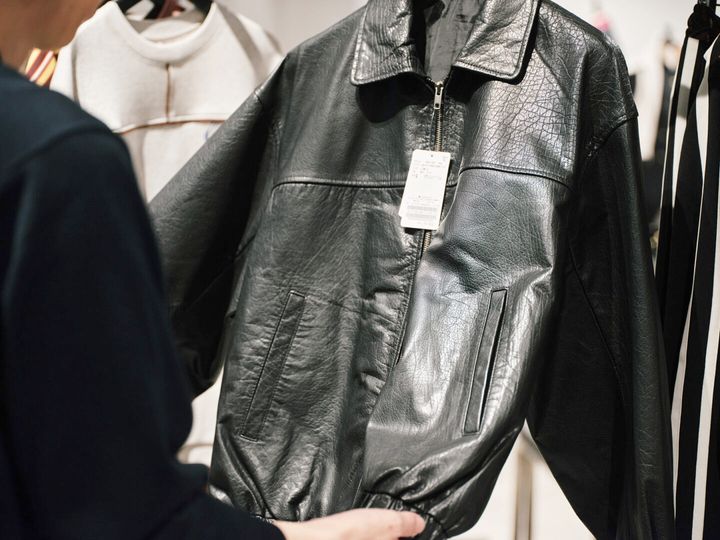 黒のレザージャケット
