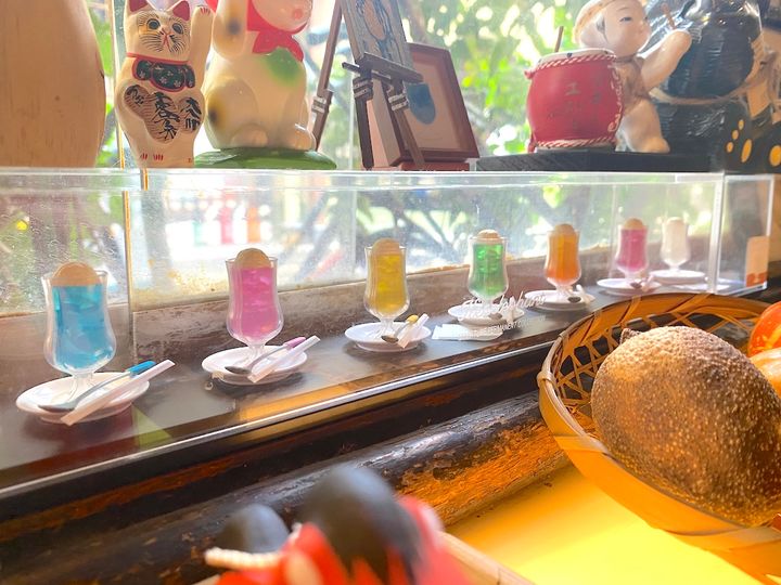 「さぼうる」内観1