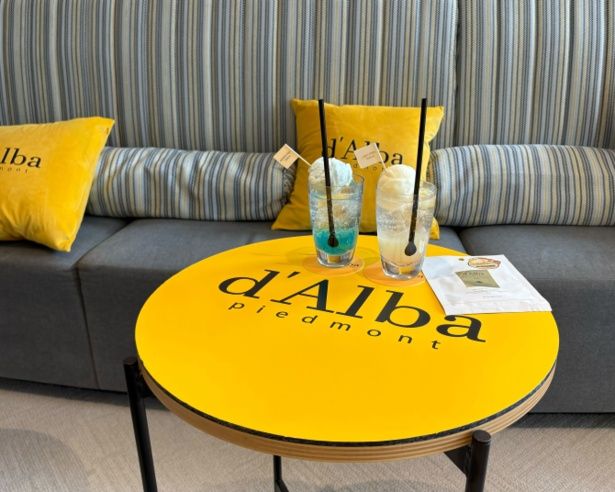 d'Albaのシートマスク付き限定ドリンクメニューが登場