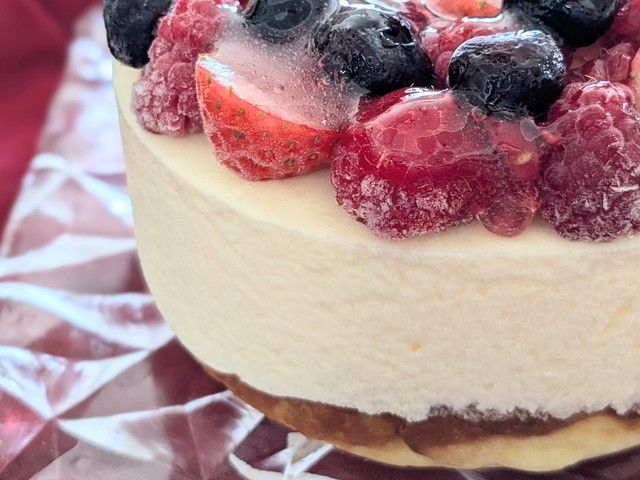 北のベリーチーズケーキ 2層仕立て ベリーのアップ