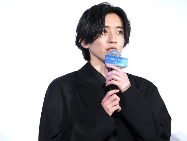 【写真を見る】道枝駿佑は撮影終盤まで単独主演を知らなかった？！生見愛瑠の暴露に慌てる道枝に会場は大爆笑