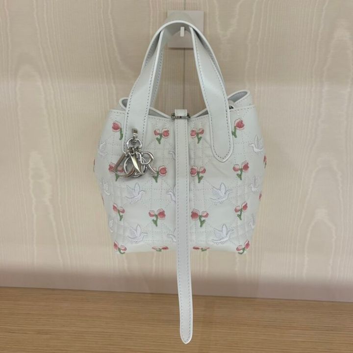 ジョナサン・アンダーソンデザイン バッグ