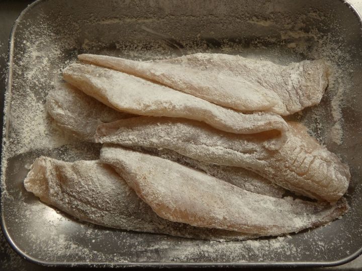 おかずにもおつまみにもピッタリ！「ホウボウの青じそチーズピカタ」