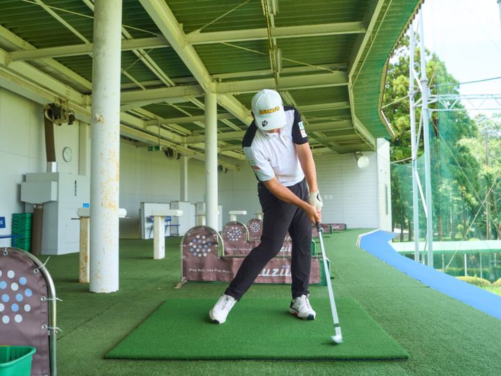 プロ3人が“アイアン上達”の秘訣を伝授！球を狙い通りに打つ方法