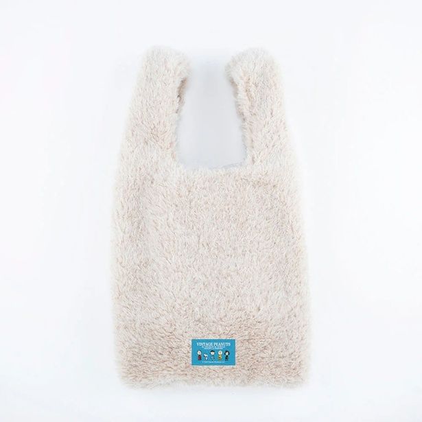裏面にはVINTAGE PEANUTSのオリジナルネーム付き