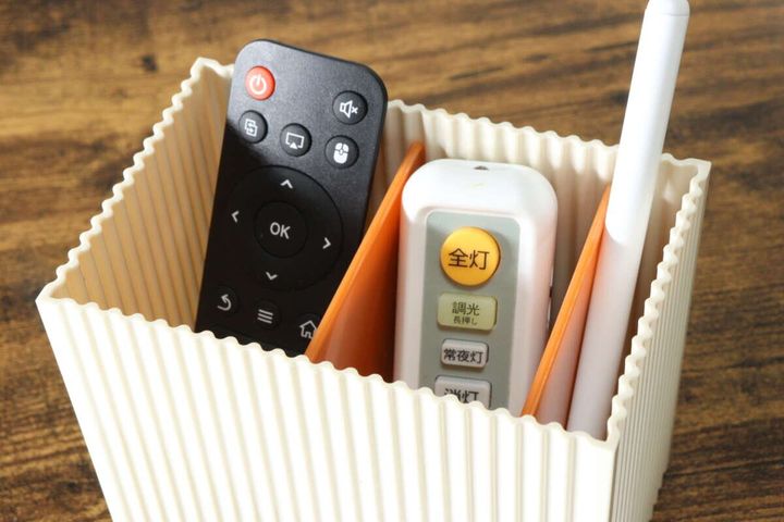 セリア リップル 収納 リモコンスタンド